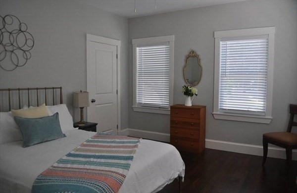 24 Clinton Street Everett, MA 02149 - Photo 5 of 32