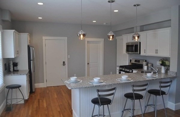 24 Clinton Street Everett, MA 02149 - Photo 7 of 32