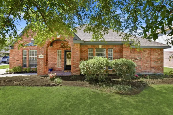 $379,900 | 30111 Granum Drive, Spring, TX 77386