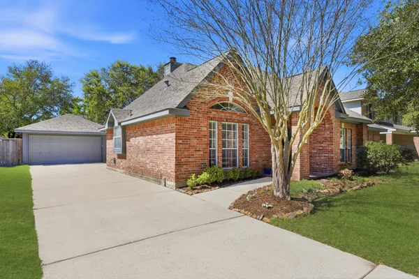 $379,900 | 30111 Granum Drive, Spring, TX 77386