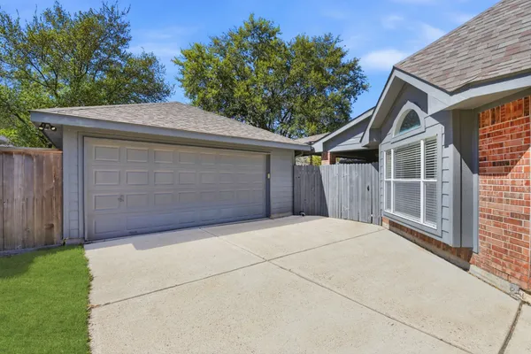 $379,900 | 30111 Granum Drive, Spring, TX 77386