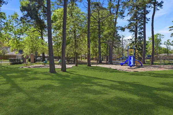 $379,900 | 30111 Granum Drive, Spring, TX 77386