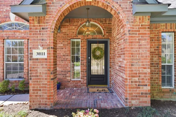 $379,900 | 30111 Granum Drive, Spring, TX 77386