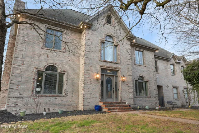 $860,000 | 1132 Brentwood Point, Kingston, TN 37763
