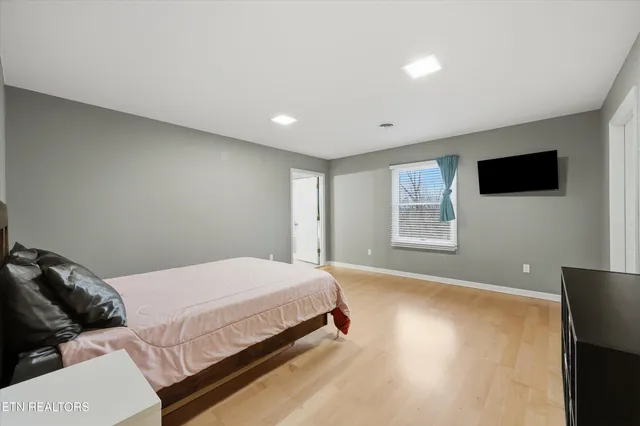 $860,000 | 1132 Brentwood Point, Kingston, TN 37763