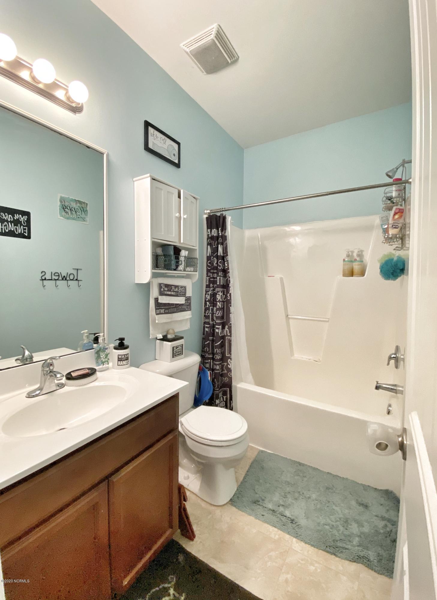 303 South Windy Ridge Road Hubert, NC 28539 - Photo 21 of 35 Bathroom 2