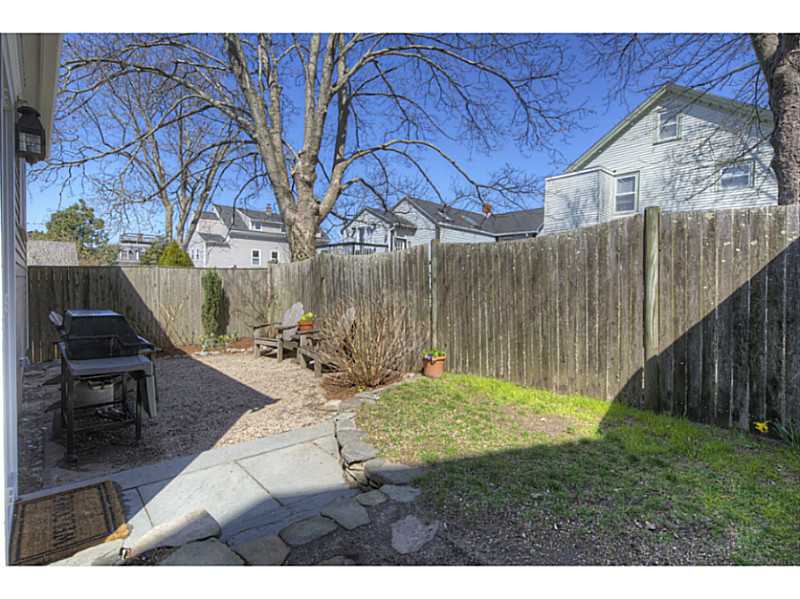28 Extension Street Newport, RI 02840 - Photo 23 of 24 Yard/Garden.