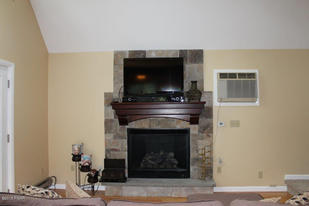 2825 Rockway Road Lake Ariel, PA 18436 - Photo 12 of 34
