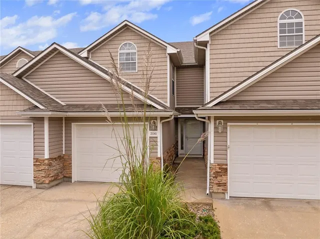 $225,000 | 21141 Millridge Street, Spring Hill, KS 66083