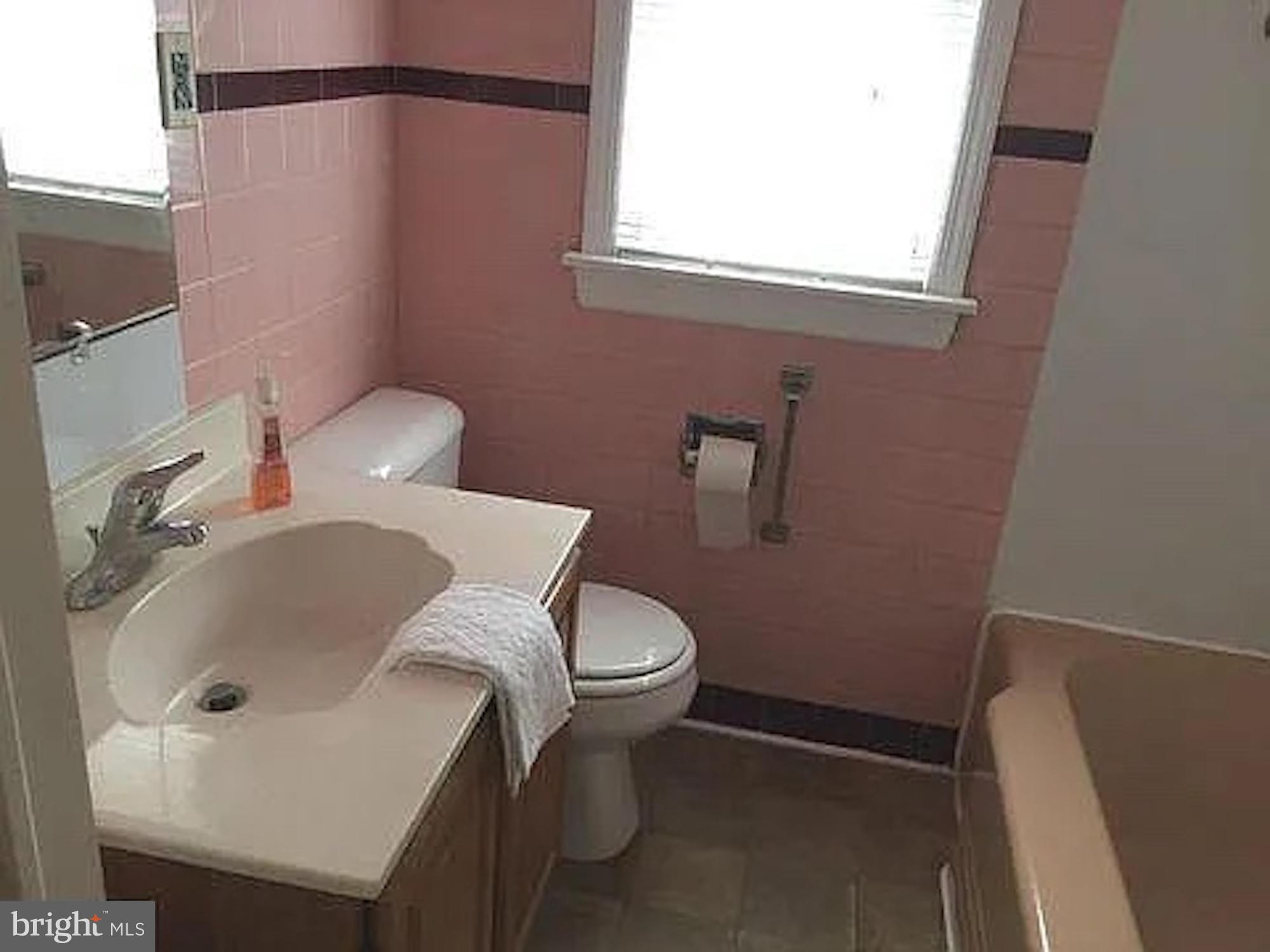 709 Crown Point Road Westville, NJ 08093 - Photo 8 of 18 4 bedroom unit bathroom