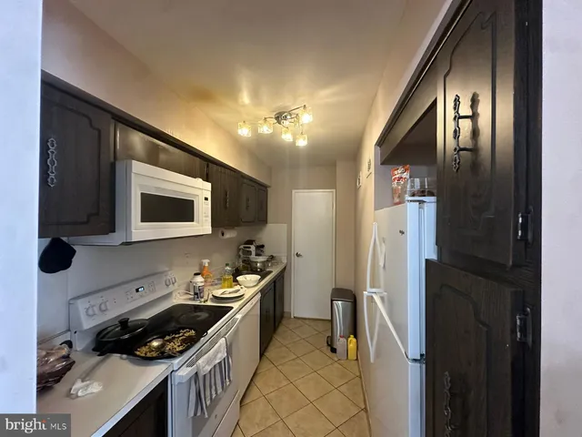 $1,700 | 7600 Roosevelt Boulevard, Unit 909, Philadelphia, PA 19152