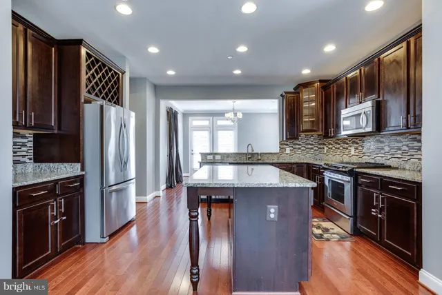 $3,795 | 7906 Yellowstone Way, Rockville, MD 20855