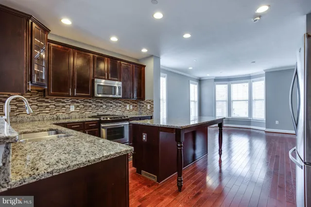 $3,795 | 7906 Yellowstone Way, Rockville, MD 20855