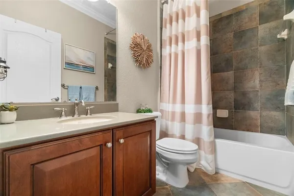 $269,900 | 1242 Lyndhurst Greens Drive, Sun City Center, FL 33573