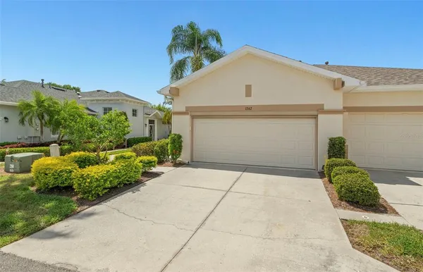 $269,900 | 1242 Lyndhurst Greens Drive, Sun City Center, FL 33573