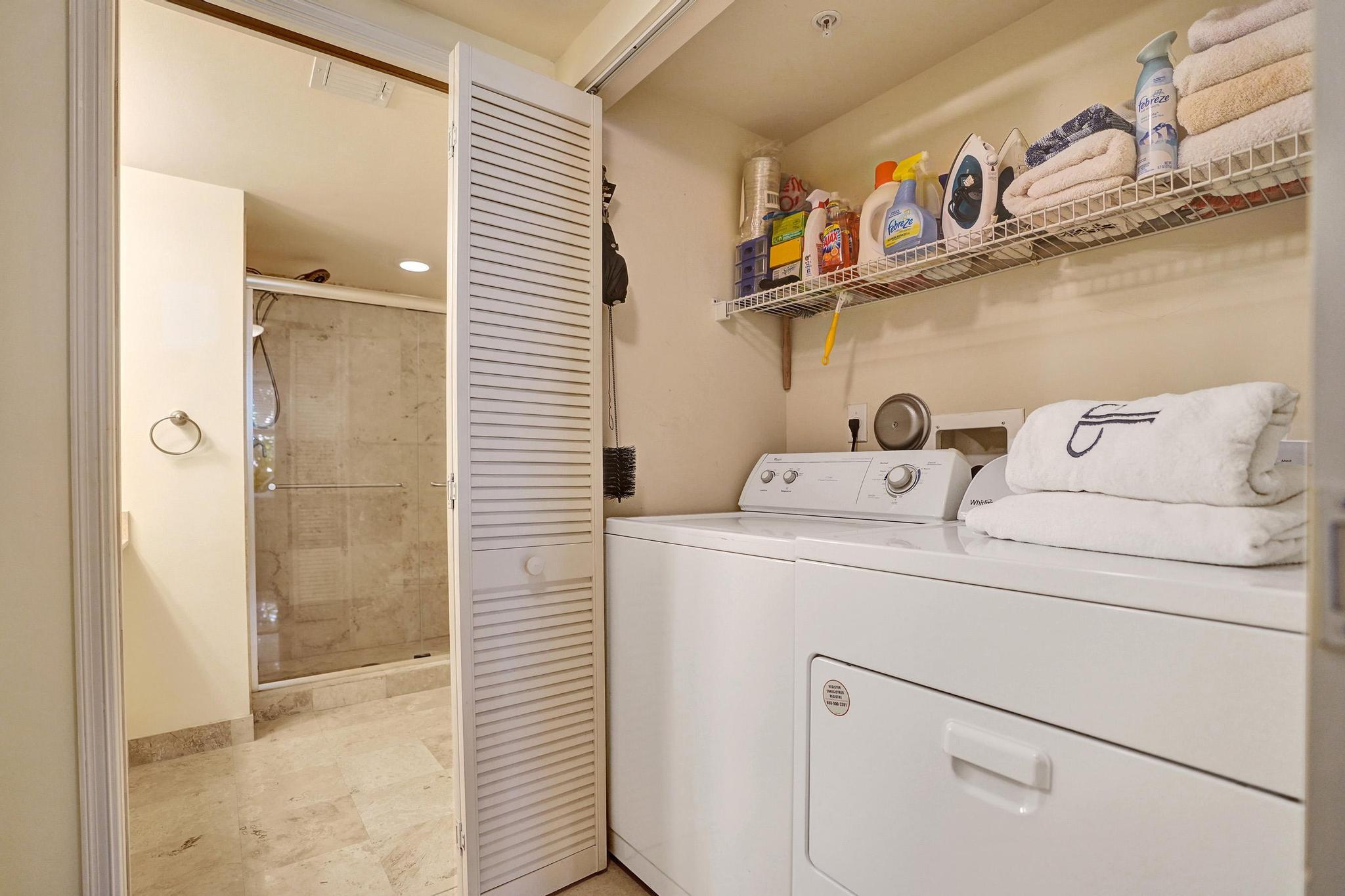 99 Southeast Mizner Boulevard, Unit 802 Boca Raton, FL 33432 - Photo 31 of 54 Laundry