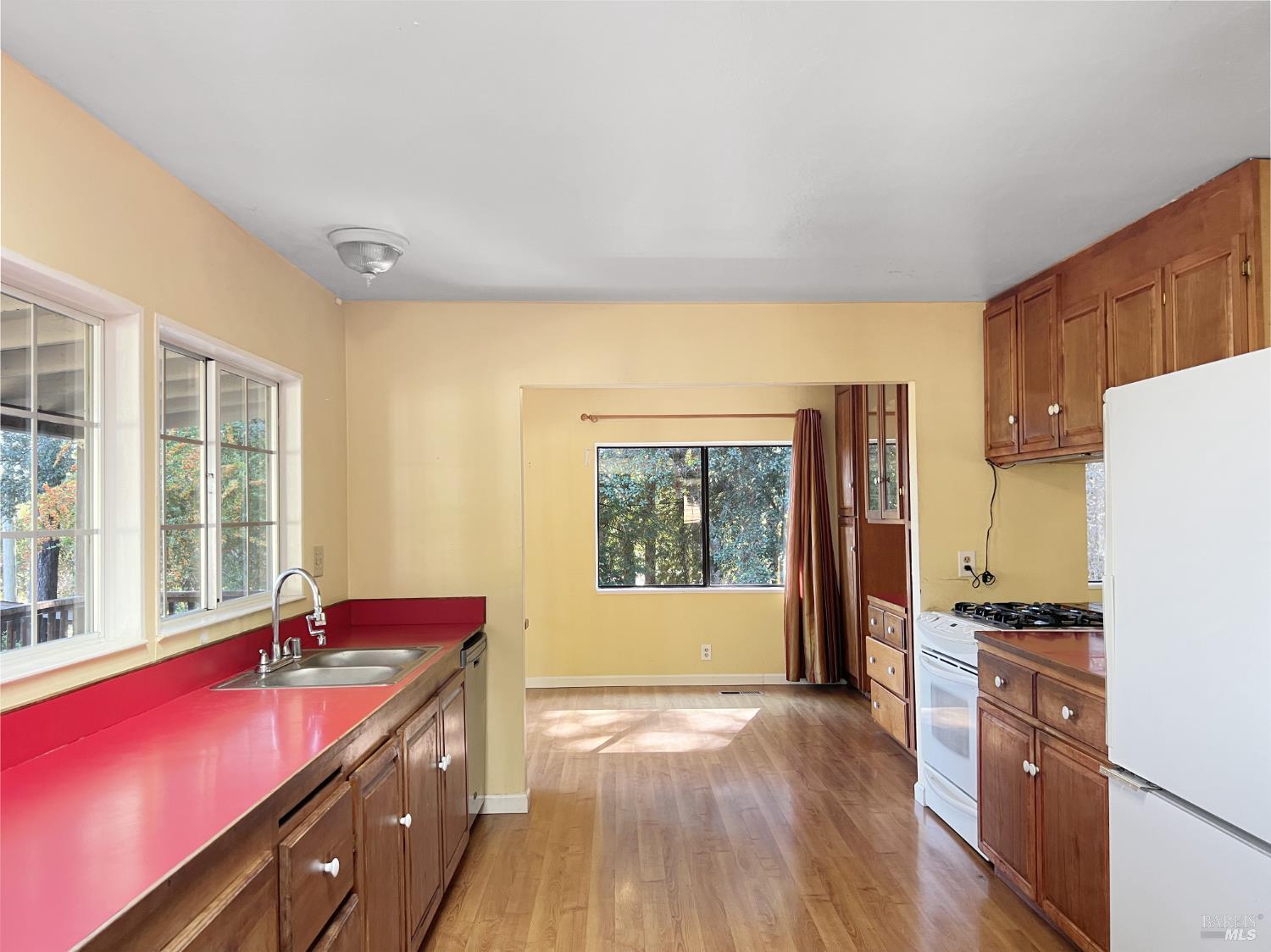 1281 Tilton Road Sebastopol, CA 95472 - Photo 10 of 52