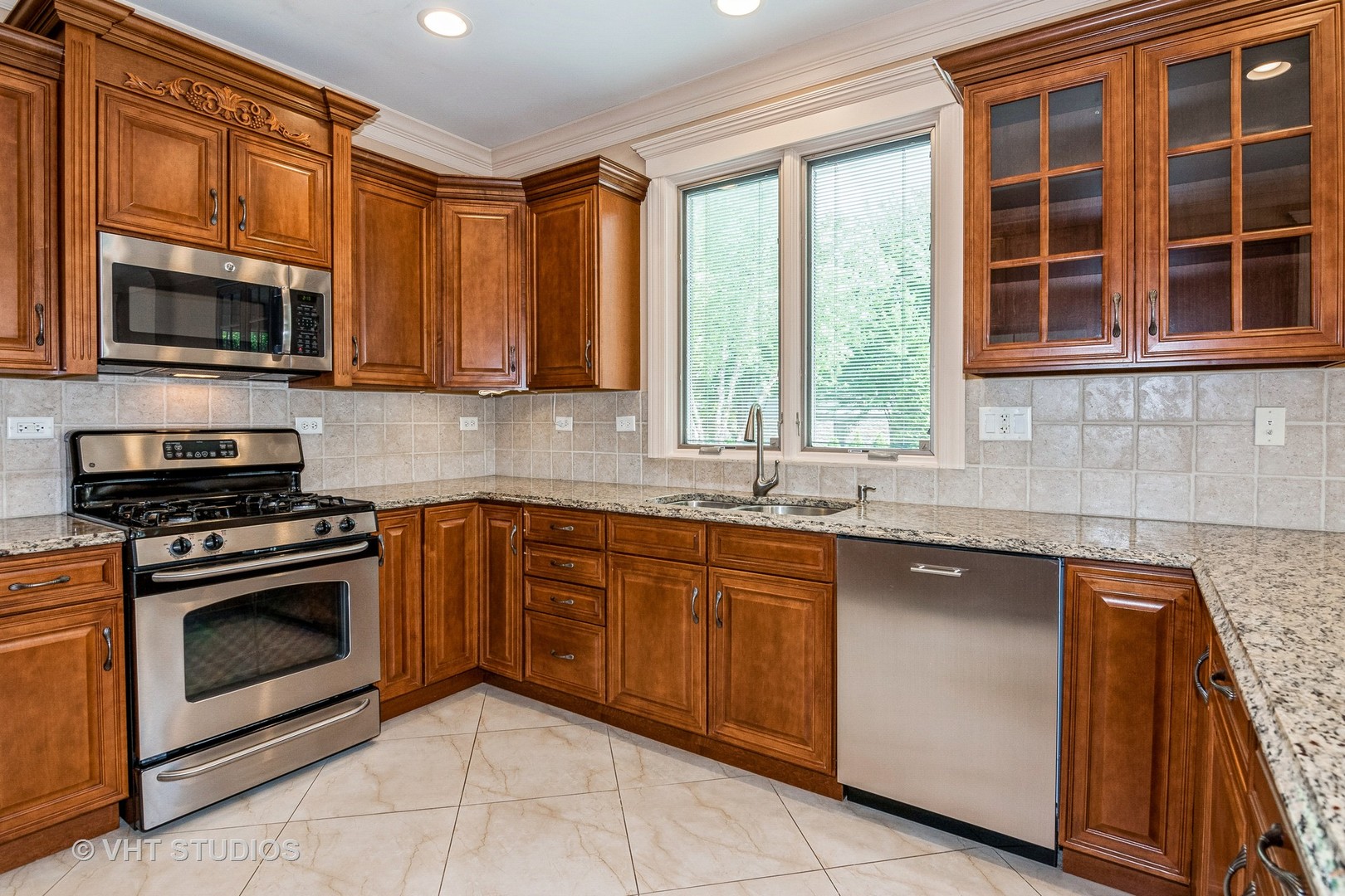 1803 Rizzi Lane Bartlett, IL 60103 - Photo 13 of 39