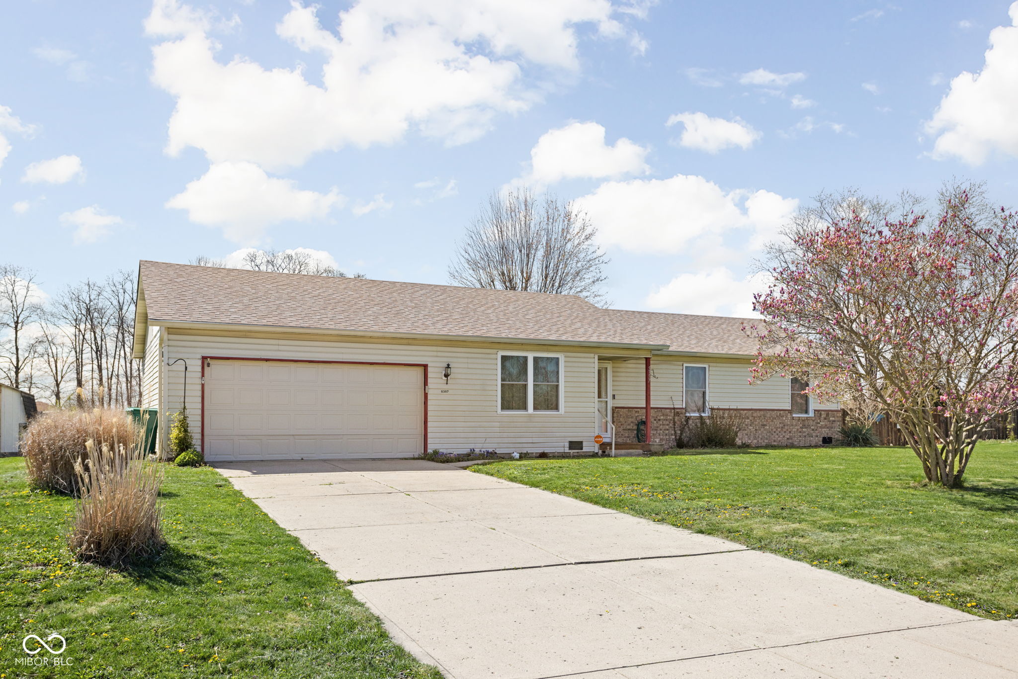 5357 Collett Drive East Camby, IN 46113 - Photo 2 of 21
