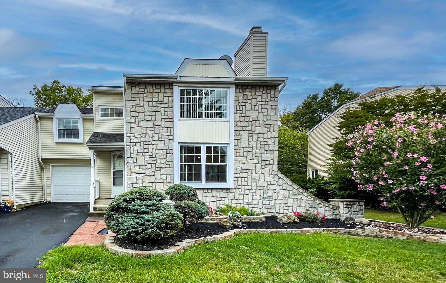 43 Allison Road Hightstown, NJ 08520 - Photo 1 of 33