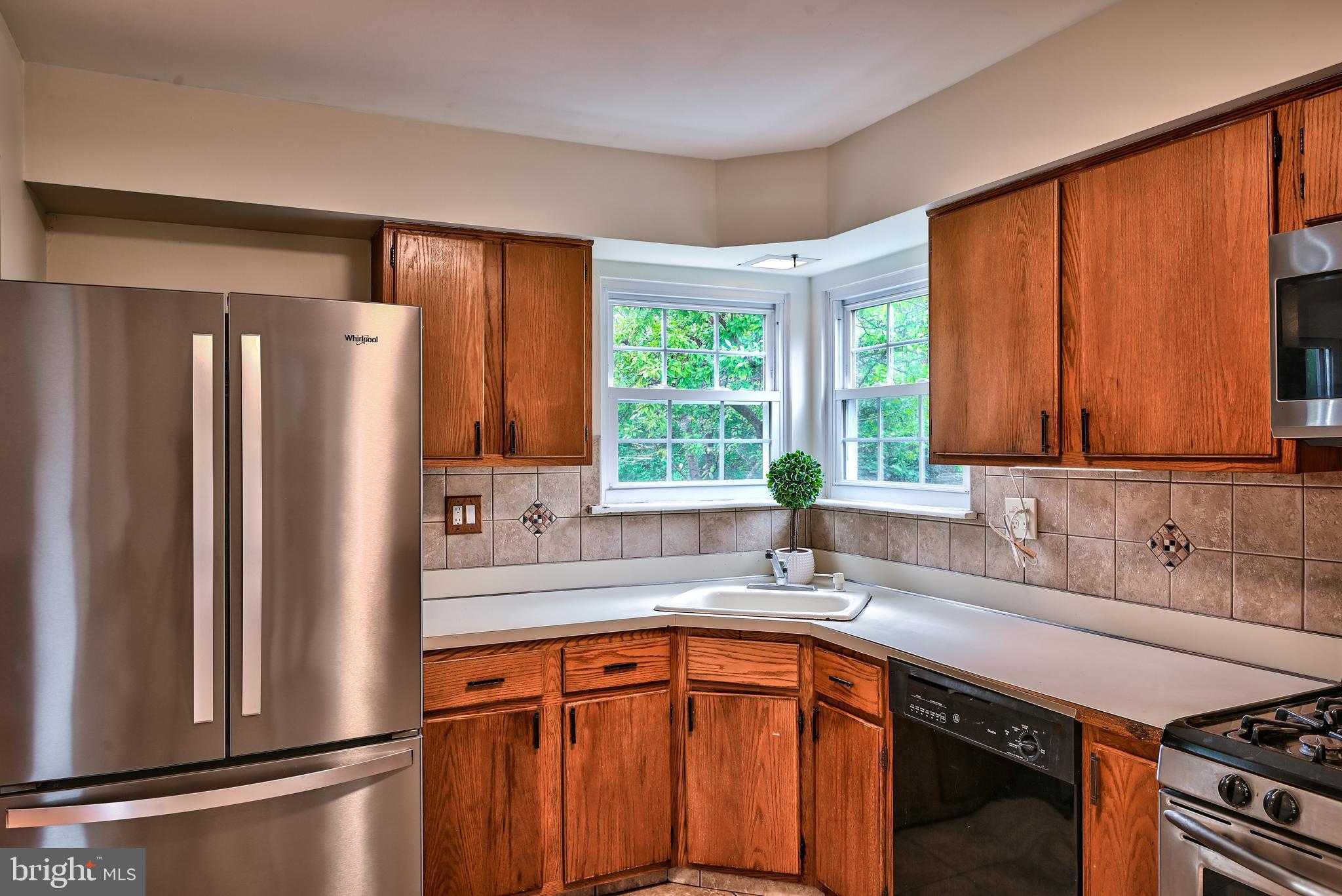 43 Allison Road Hightstown, NJ 08520 - Photo 12 of 33