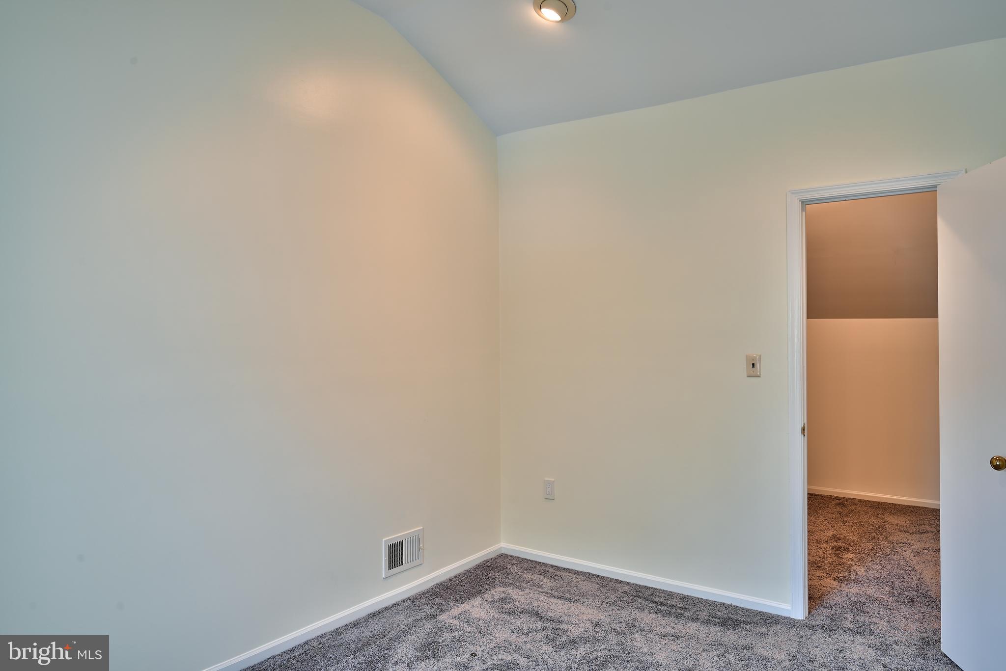 43 Allison Road Hightstown, NJ 08520 - Photo 20 of 33