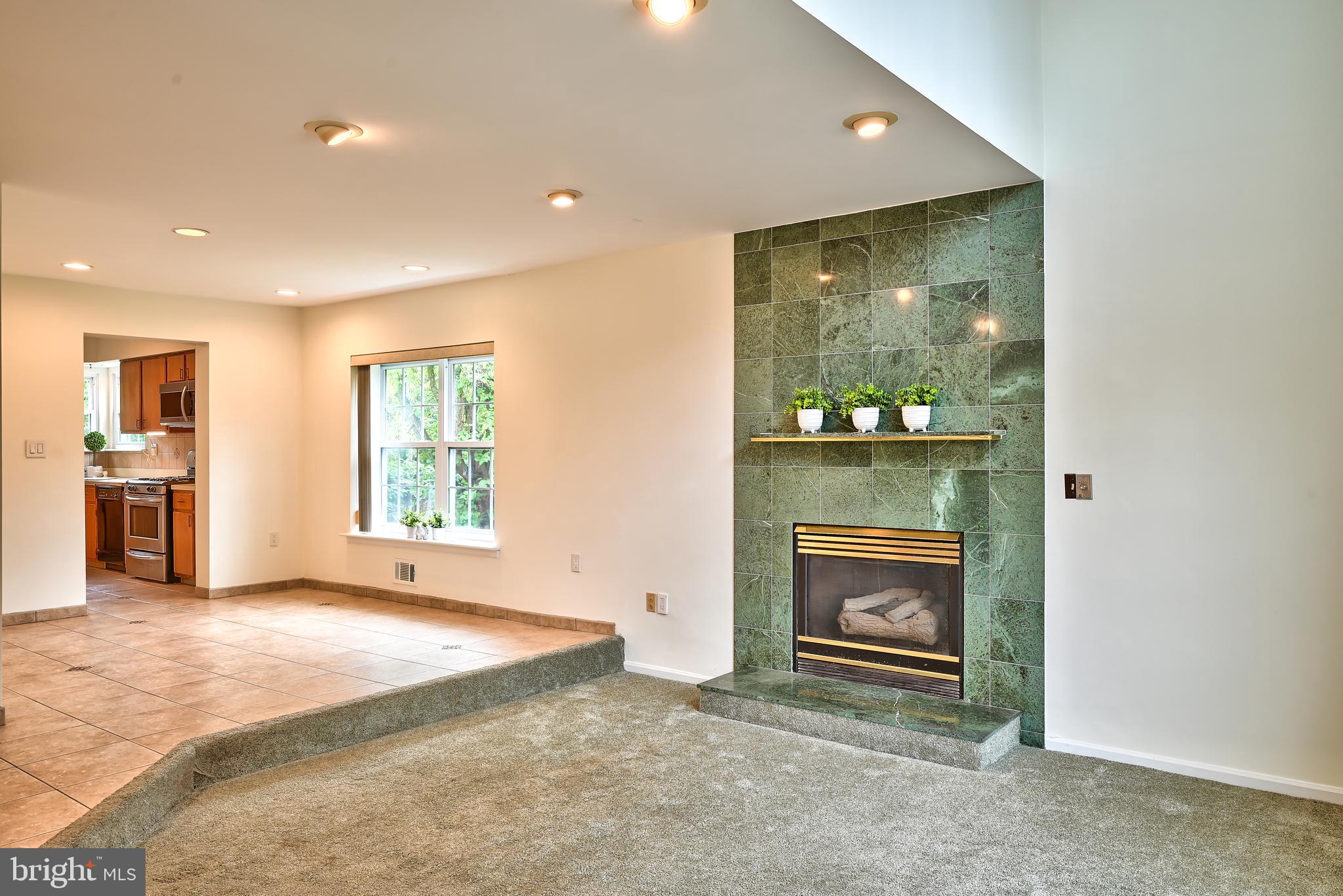 43 Allison Road Hightstown, NJ 08520 - Photo 7 of 33
