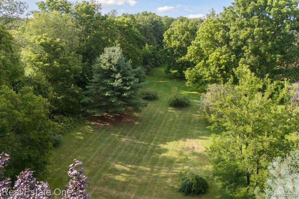 12160 Rattalee Lake Road Davisburg, MI 48350 - Photo 40 of 46