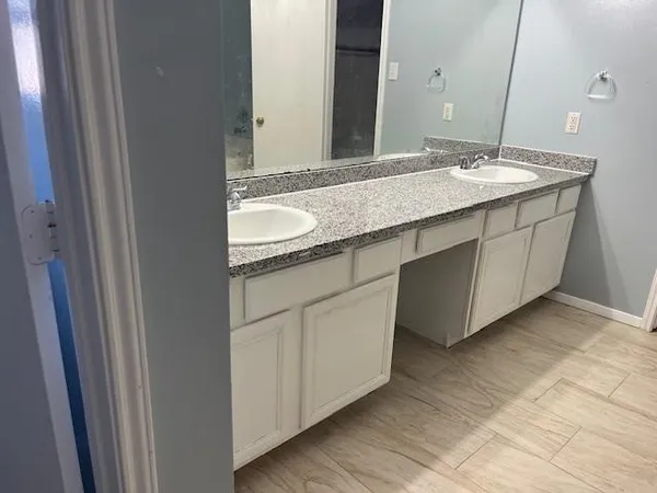 $2,400 | 2063 Greencrest Drive, Missouri City, TX 77489