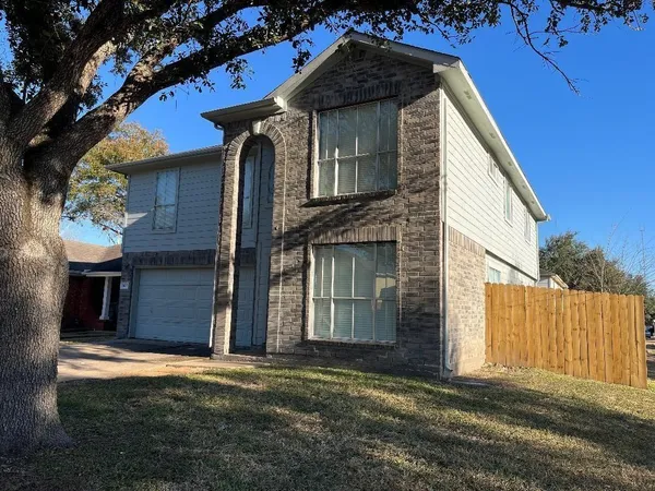 $2,400 | 2063 Greencrest Drive, Missouri City, TX 77489