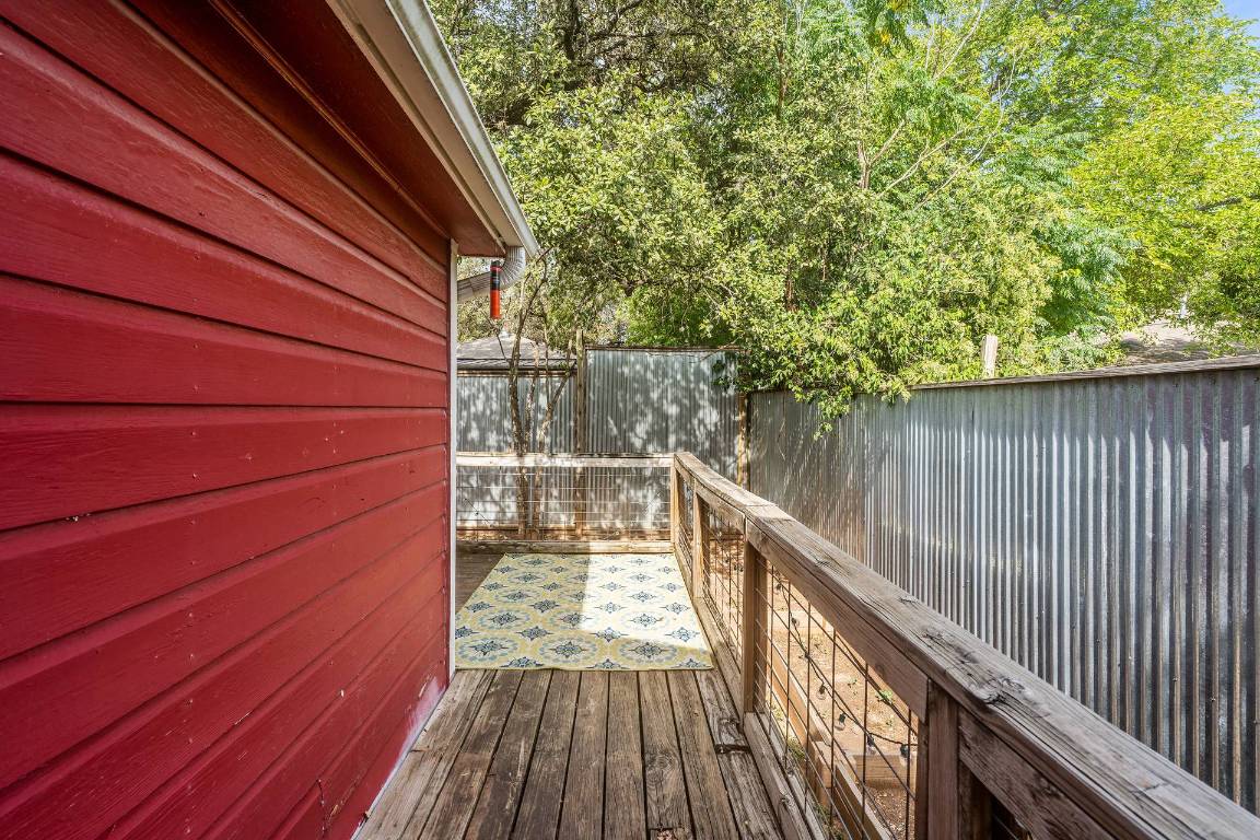 406 East Monroe Street, Unit B Austin, TX 78704 - Photo 30 of 35 Deck with a fenced backyard