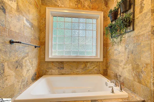 $459,900 | 229 East Thistle Lane, Greenville, SC 29615