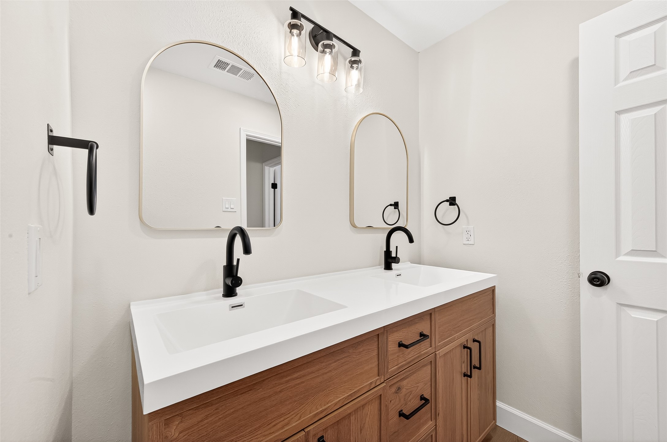 6714 Cleft Stone Drive Houston, TX 77084 - Photo 31 of 49 Double Vanity in 2nd Bathroom