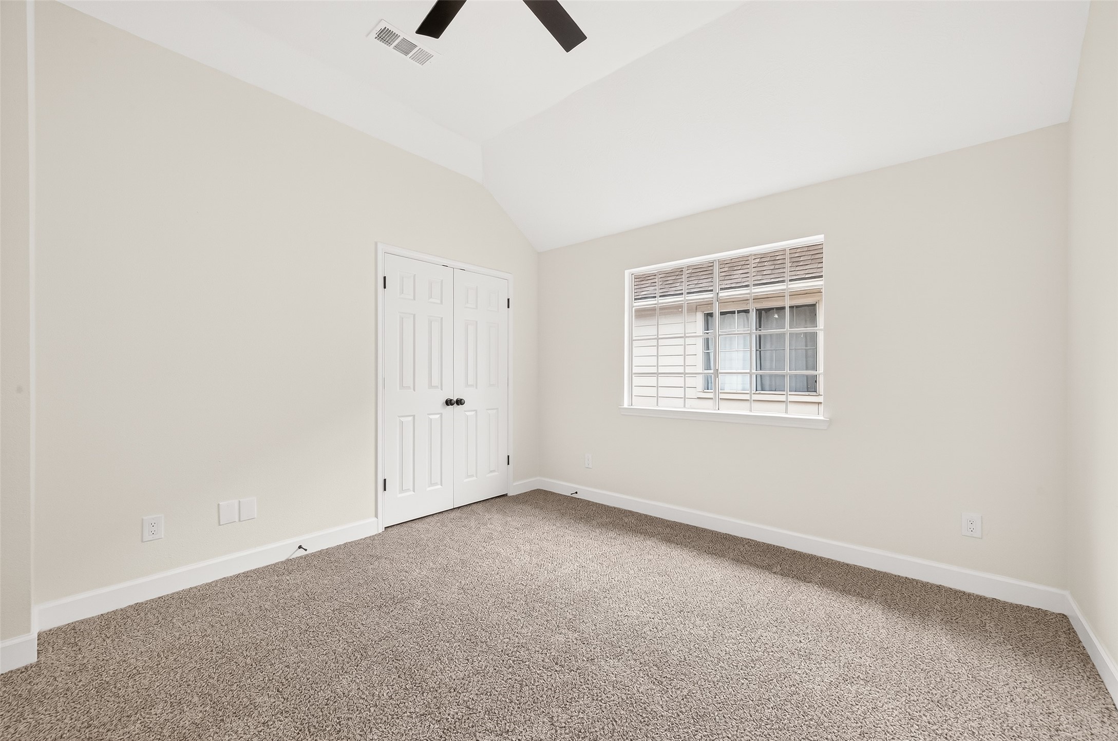 6714 Cleft Stone Drive Houston, TX 77084 - Photo 34 of 49 an empty room with windows