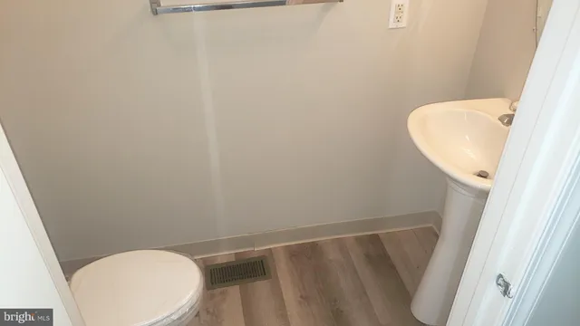 a bathroom with a toilet