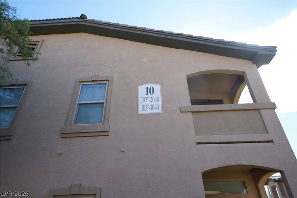 $1,595 | 8985 South Durango Drive, Unit 1039, Las Vegas, NV 89113