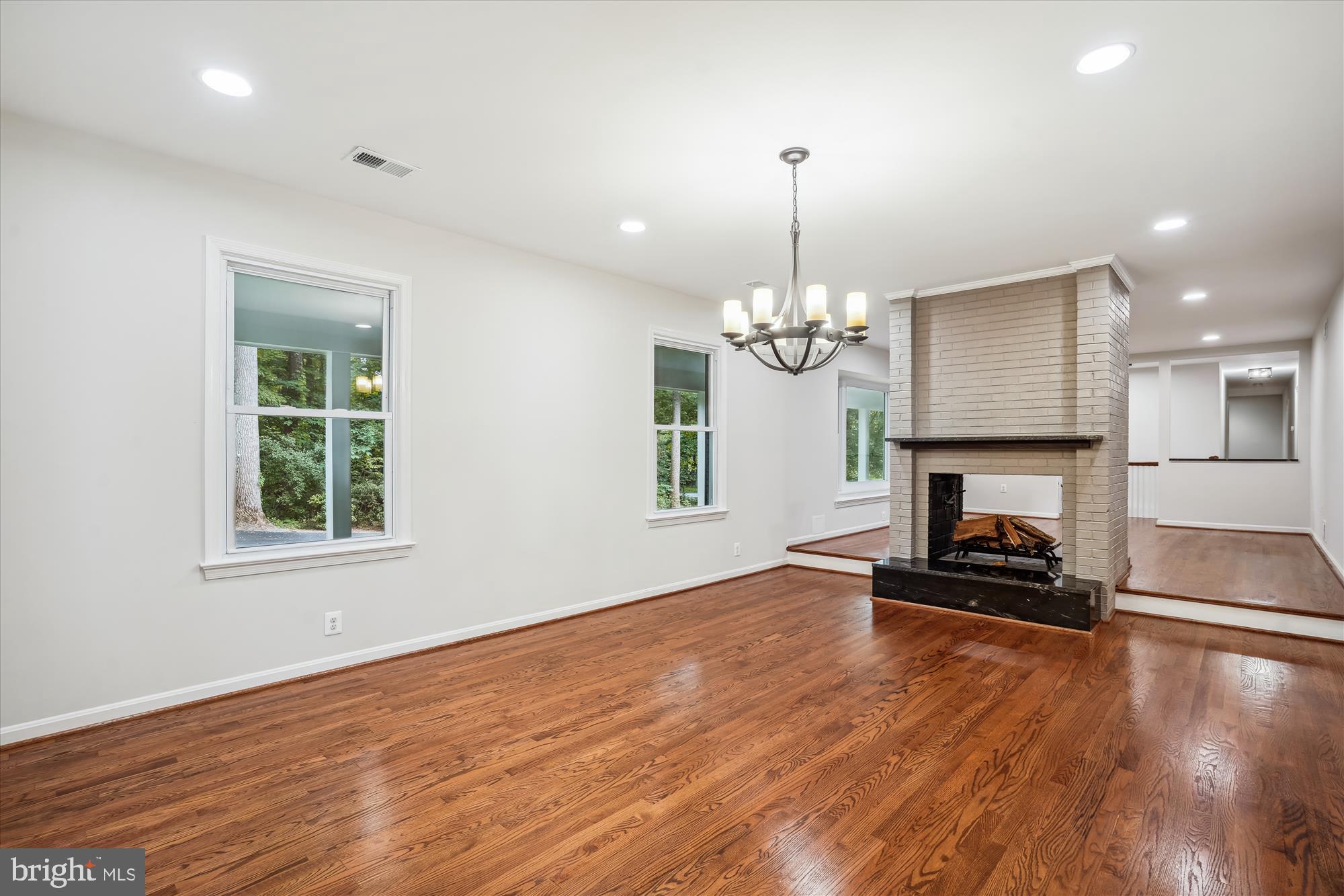 630 Springvale Road Great Falls, VA 22066 - Photo 20 of 70 Dining Room