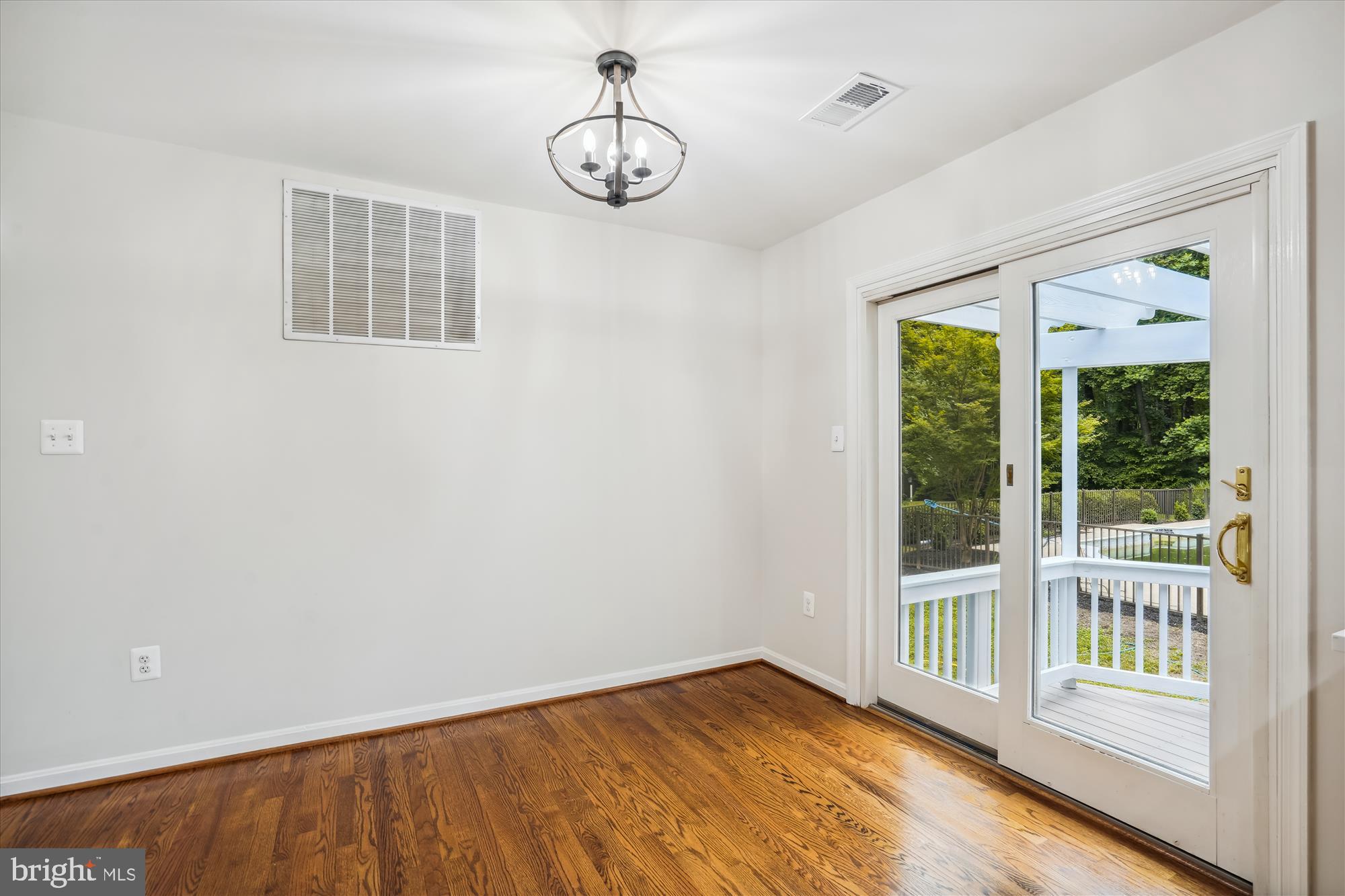 630 Springvale Road Great Falls, VA 22066 - Photo 22 of 70 Breakfast Nook