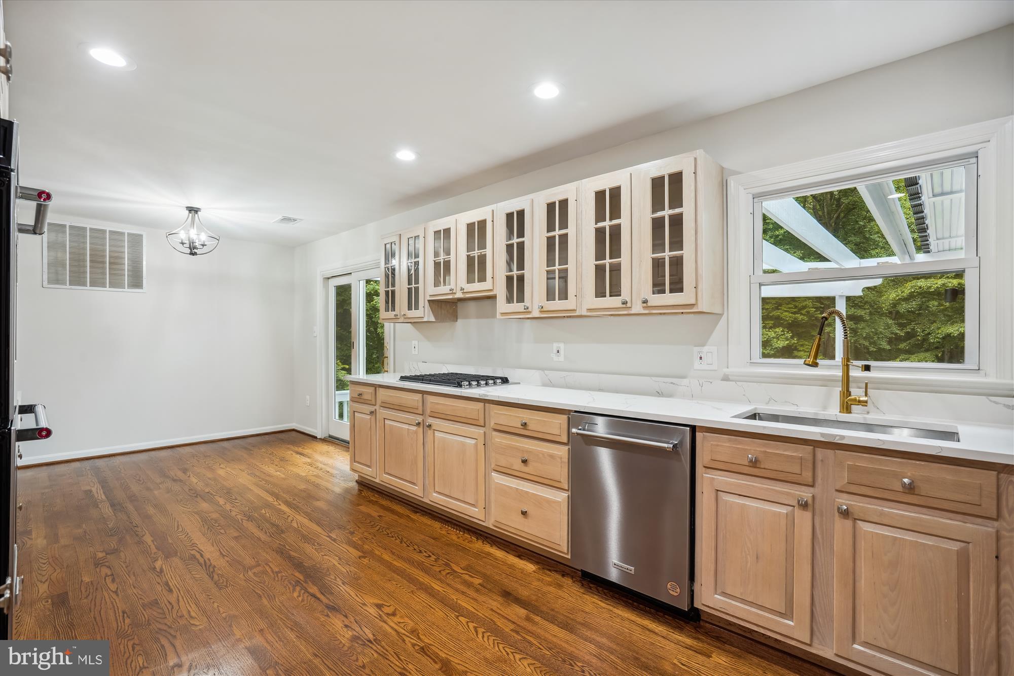 630 Springvale Road Great Falls, VA 22066 - Photo 24 of 70 Kitchen