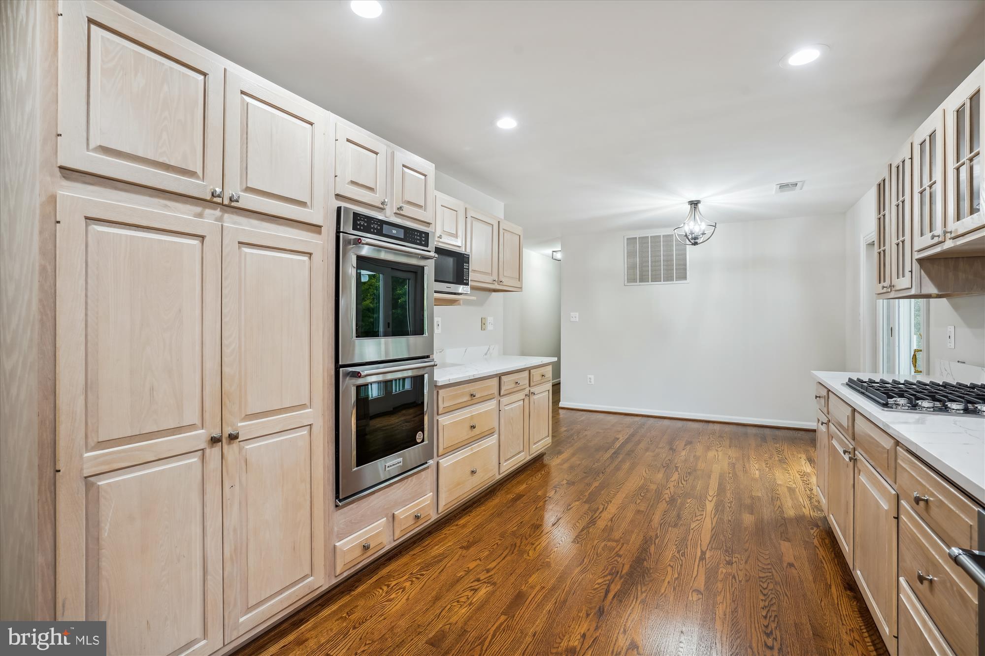 630 Springvale Road Great Falls, VA 22066 - Photo 25 of 70 Kitchen