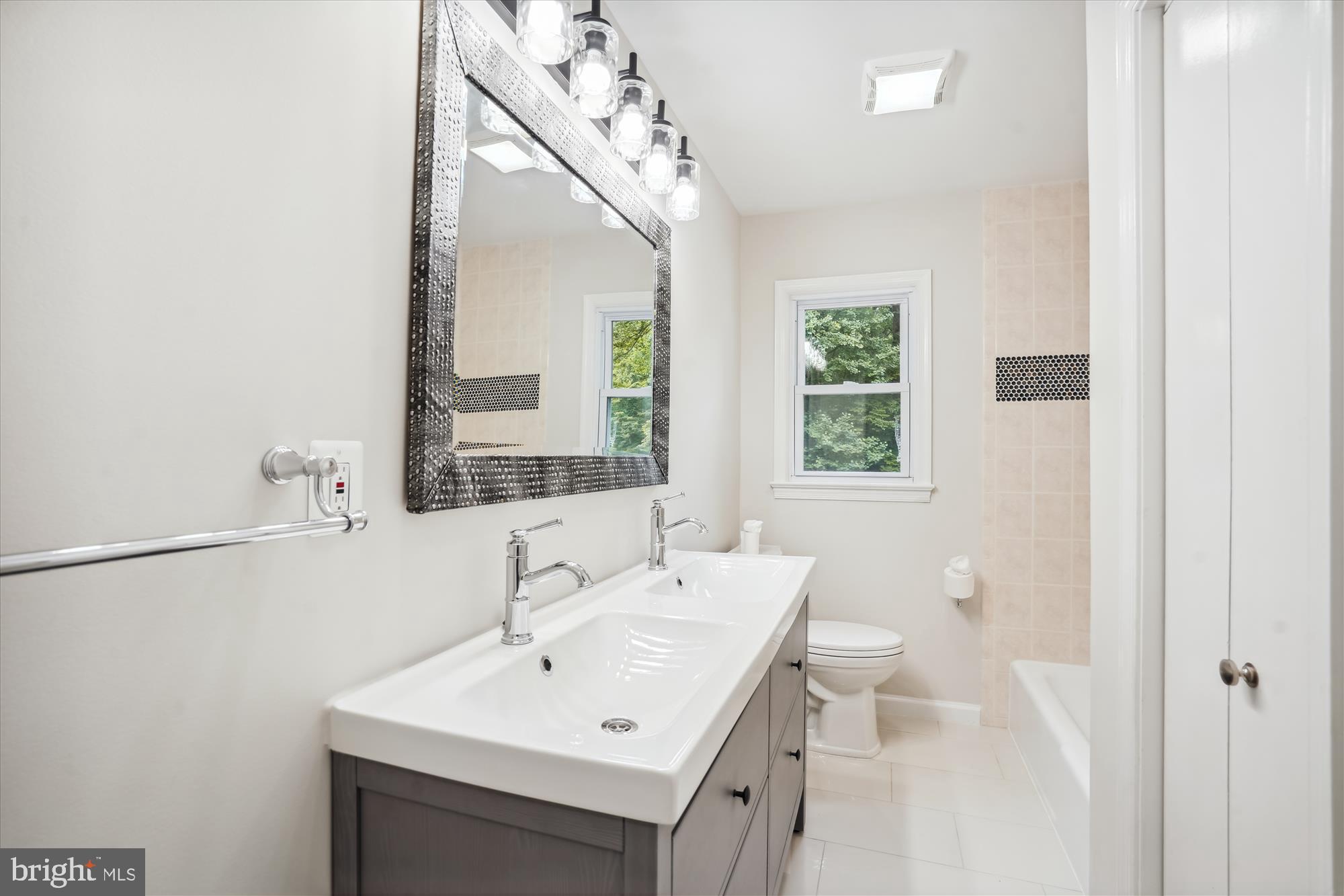 630 Springvale Road Great Falls, VA 22066 - Photo 46 of 70 Bedroom Bath