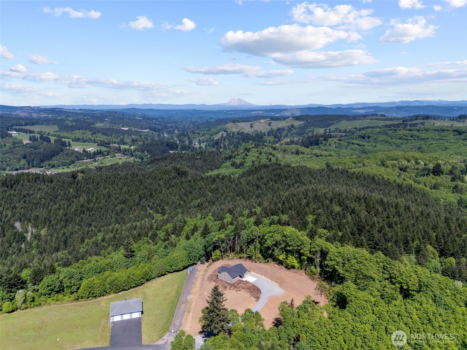 254 Windy Ridge Drive Longview, WA 98632 - Photo 25 of 27 an aerial view of a houses with a yard
