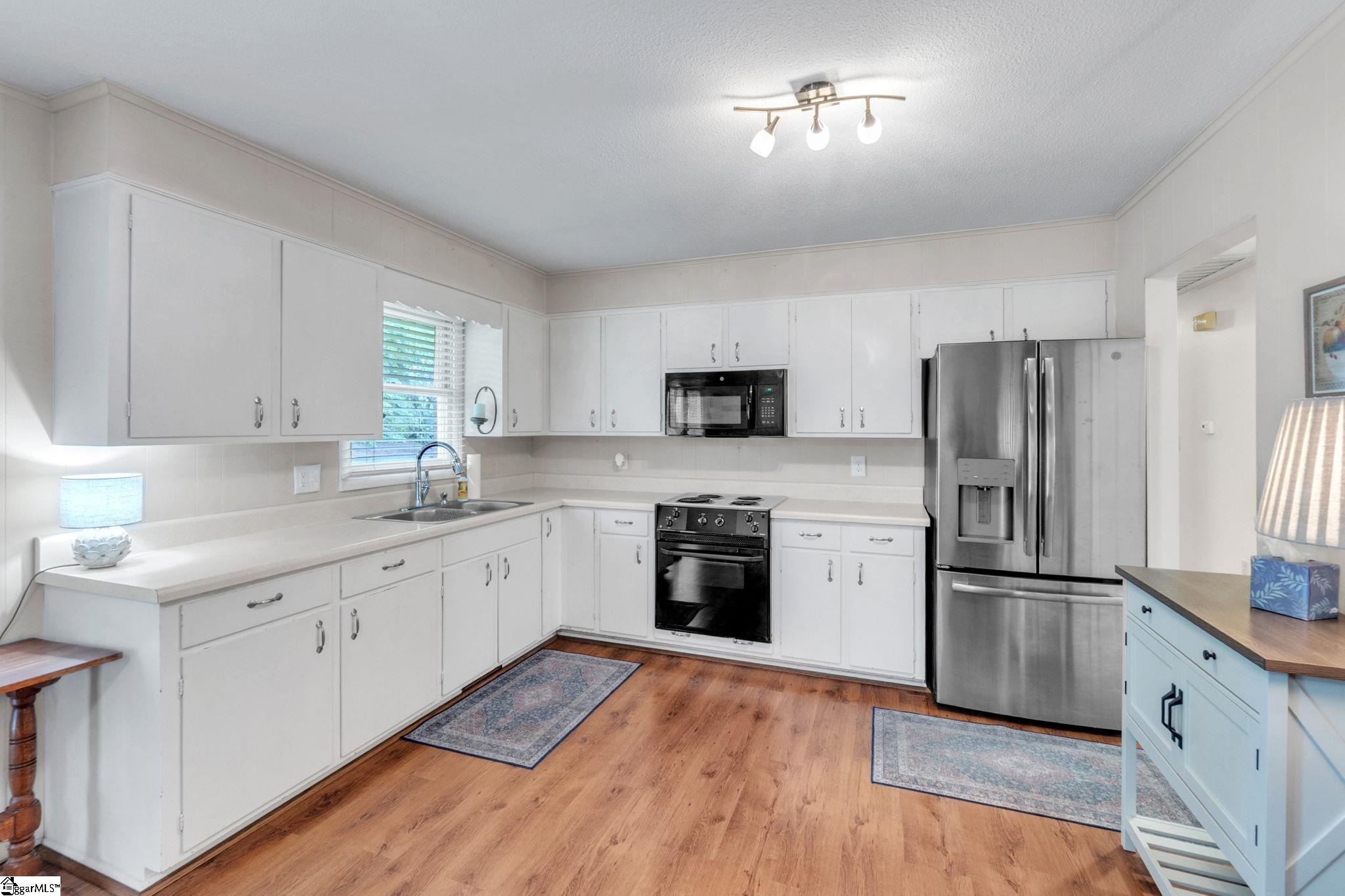 200 Rampey Street Easley, SC 29640 - Photo 12 of 41