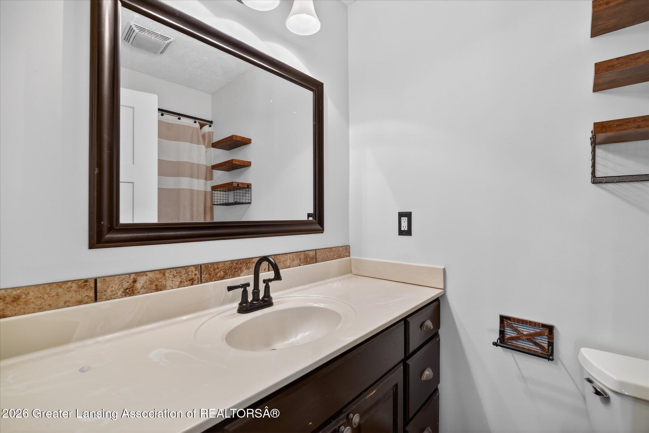 6345 Lovejoy Road Perry, MI 48872 - Photo 27 of 55 27-6345-Lovejoy-Rd-Perry-MI-48872-WIndow