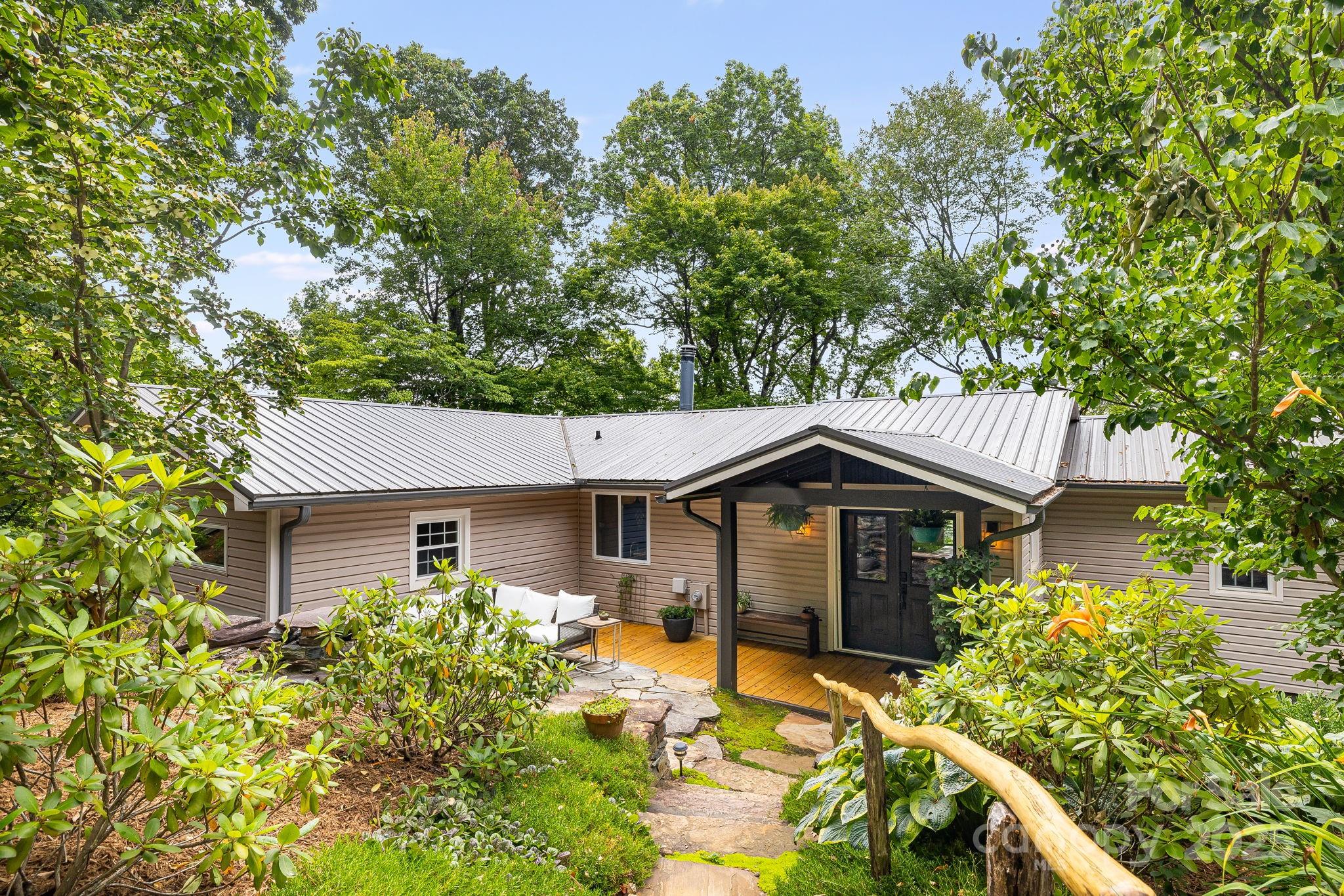 90 Reed Road Asheville, NC 28805 - Photo 1 of 48 Gallery Image 1