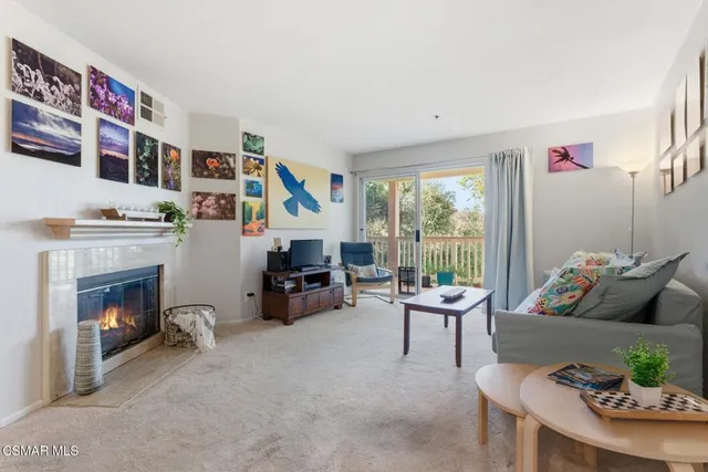 $399,999 | 5744 Oak Bend Lane, Unit 208, Oak Park, CA 91377