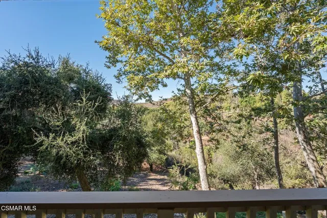 $399,999 | 5744 Oak Bend Lane, Unit 208, Oak Park, CA 91377