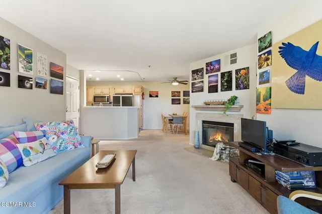 $399,999 | 5744 Oak Bend Lane, Unit 208, Oak Park, CA 91377