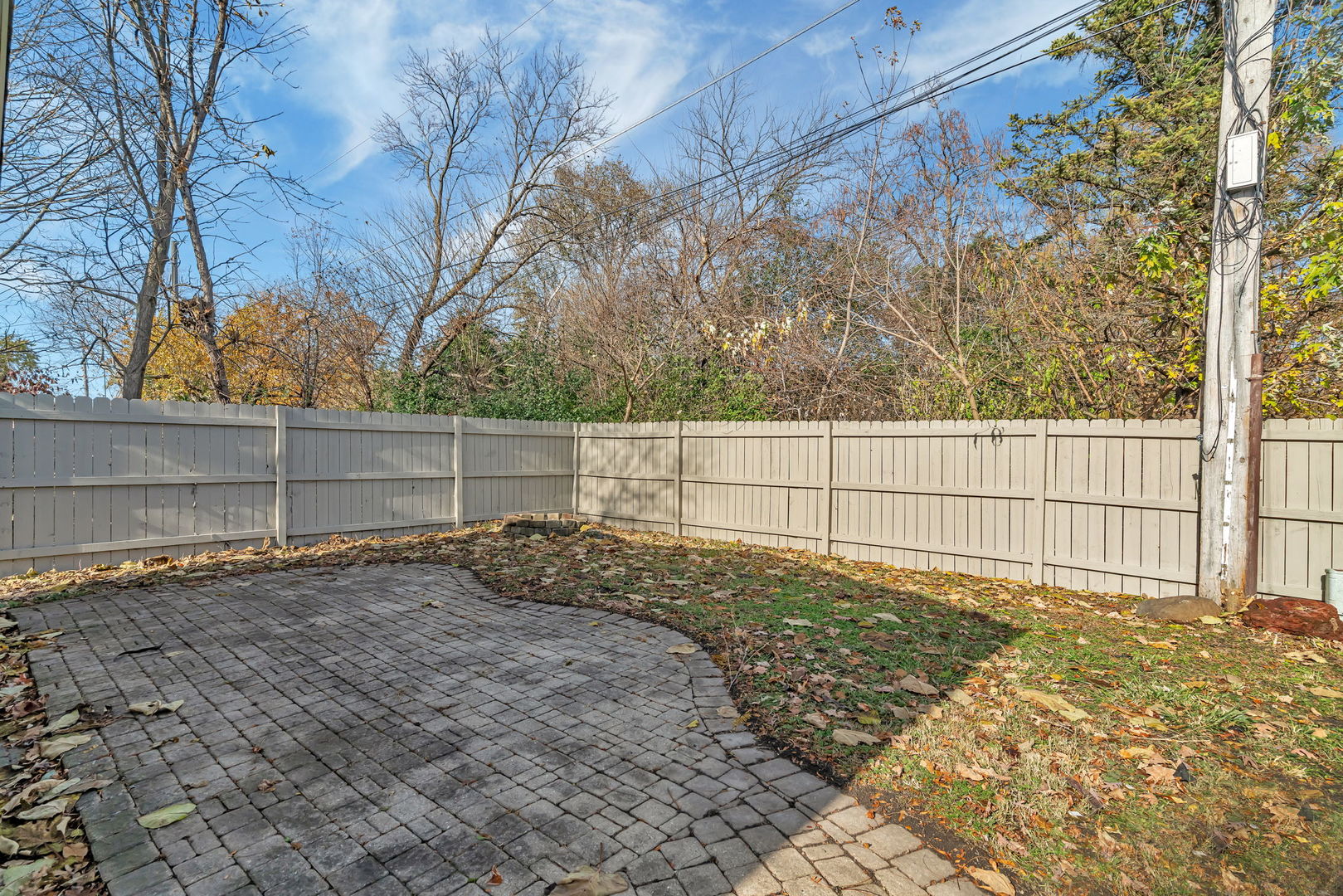 3624 151st Street Midlothian, IL 60445 - Photo 25 of 26 a view of a backyard