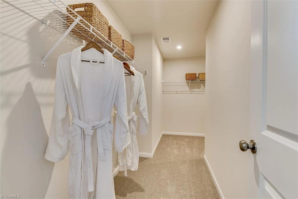 4078 Stallion Street High Point, NC 27262 - Photo 11 of 36 Gallery Image 11